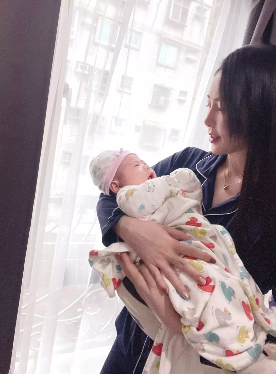 產後多久可以用揹巾，POGNAE寬版護腰帶設計-有效分散壓力保護剖腹產傷口